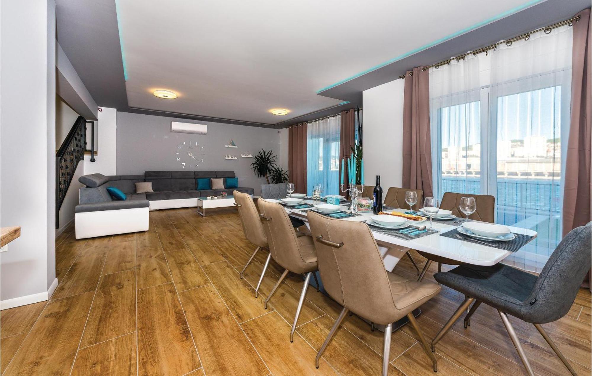 Beautiful Home In Sibenik With Kitchen Екстер'єр фото