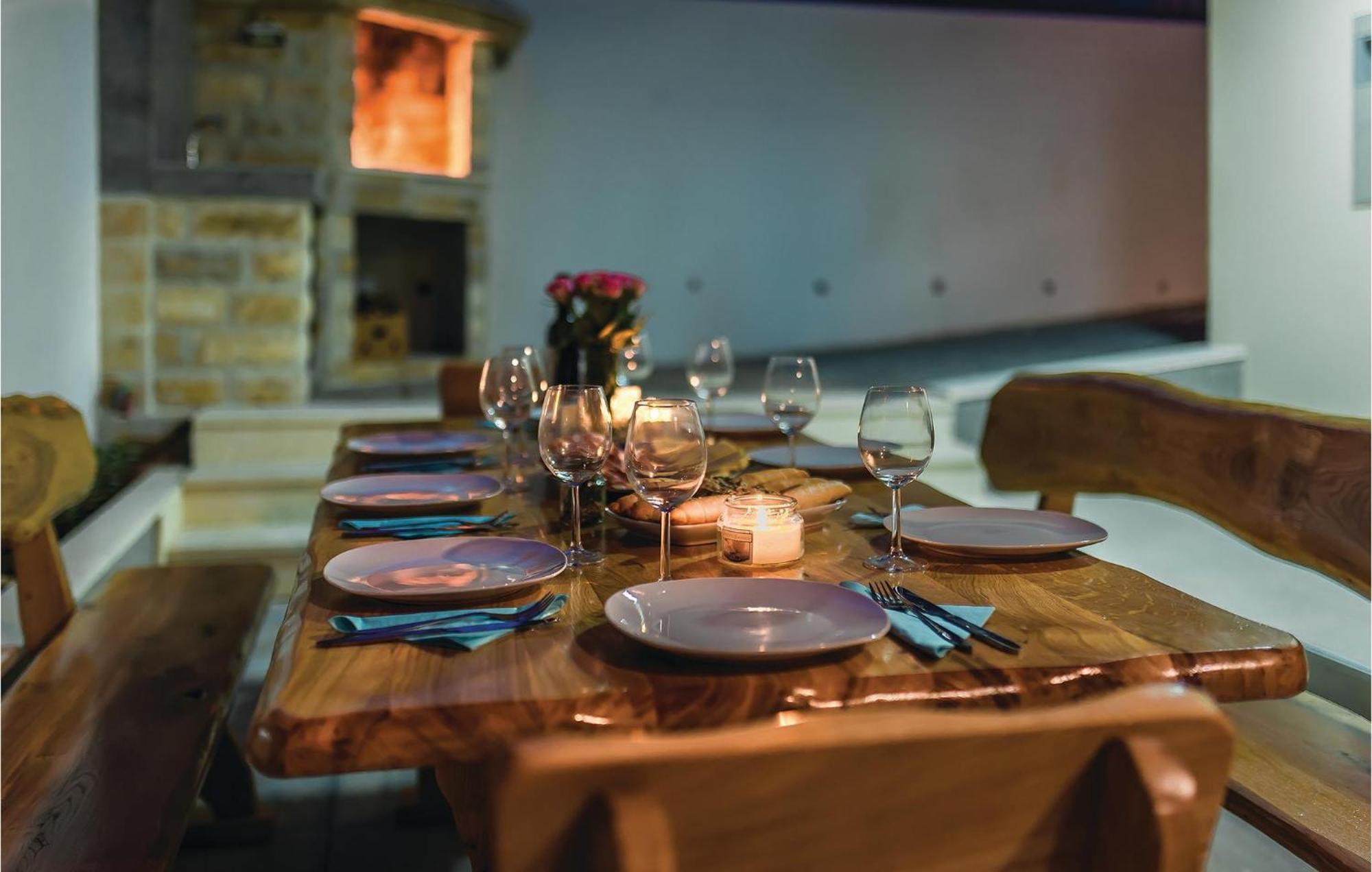 Beautiful Home In Sibenik With Kitchen Екстер'єр фото